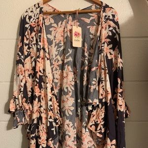 Entrousa-Floral kimono